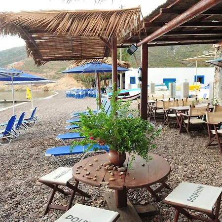 Beachfront Lampis Dolphin 3 Skala (Patmos)