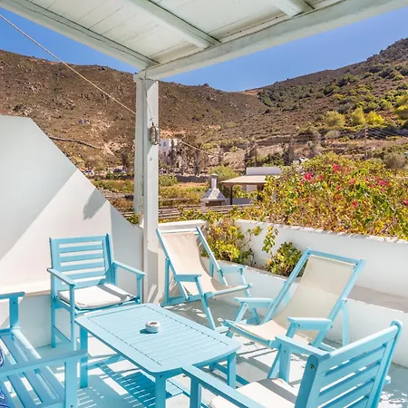 Holiday home Beachfront Lampis Dolphin 3 *