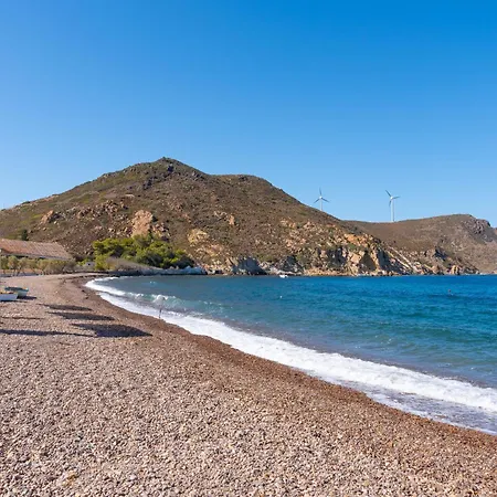 Beachfront Lampis Dolphin 3 Skala (Patmos)